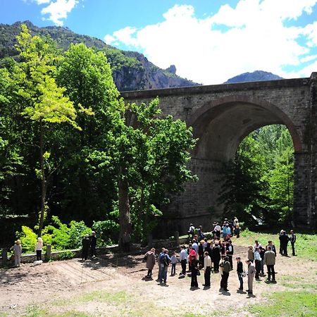 Le Prieure Hotell Saint-Dalmas-de-Tende Exteriör bild